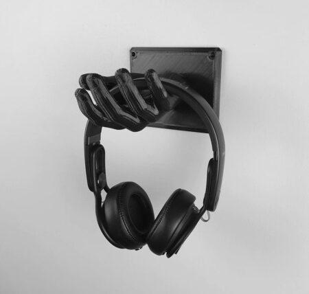 מעמד קיר בצורת יד