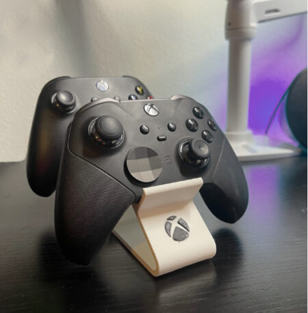 מעמד לשני שלטי אקסבוקס