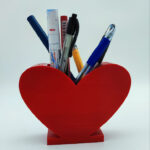 מעמד עטים לב דן תלת מימד