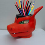 מעמד לעטים ועפרונות צ'אריזר