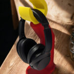 מעמד אוזניות שולחני בצורת יד לגו